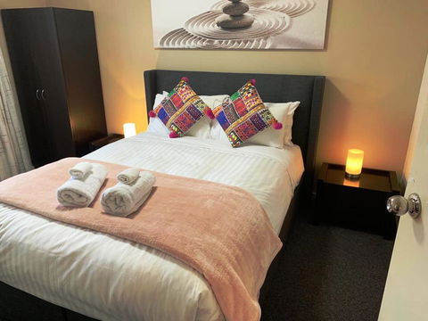 West Beach Lagoon 123 - Location & Views!!! - Accommodation in Surfers Paradise 2
