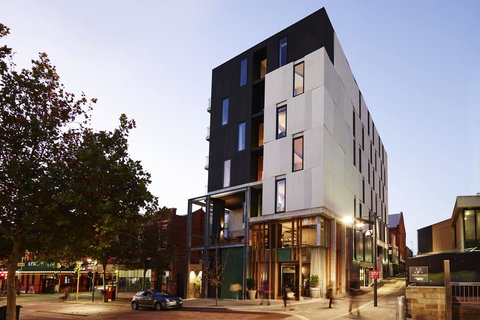 Alex Hotel - Accommodation in Surfers Paradise 0