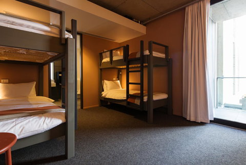 Alex Hotel - Accommodation in Surfers Paradise 35