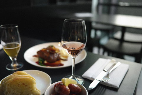 Alex Hotel - Accommodation in Surfers Paradise 8