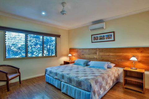 Kimberley Hotel - Accommodation in Surfers Paradise 1