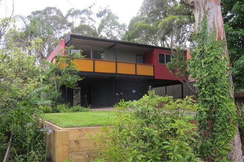 Pendeli Beach House - Accommodation in Surfers Paradise 1
