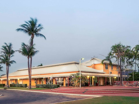 The Continental Hotel - Accommodation in Surfers Paradise 4