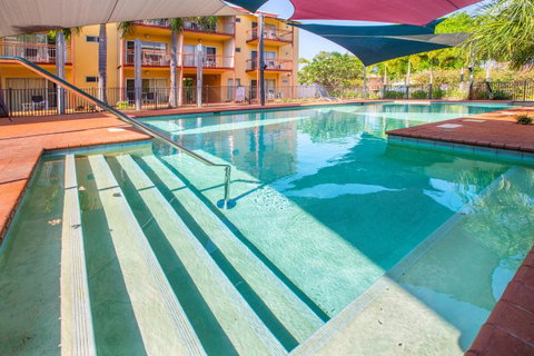 The Continental Hotel - Accommodation in Surfers Paradise 6