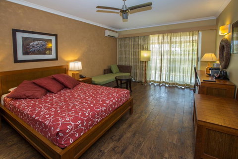 The Continental Hotel - Accommodation in Surfers Paradise 1