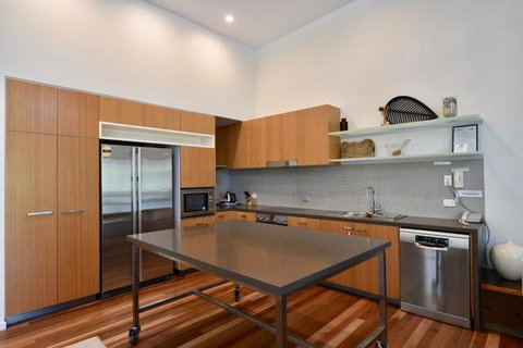 East On Byron - Accommodation in Surfers Paradise 12