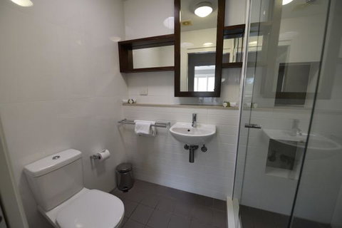 East On Byron - Accommodation in Surfers Paradise 9