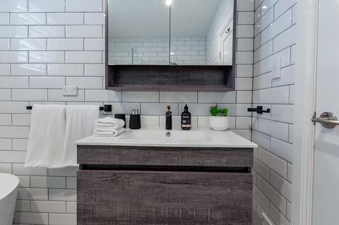 Heritage Townhouse Near Harbour Bridge - Accommodation in Surfers Paradise 15