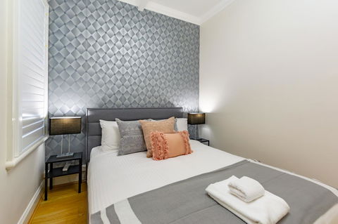 Heritage Townhouse Near Harbour Bridge - Accommodation in Surfers Paradise 27