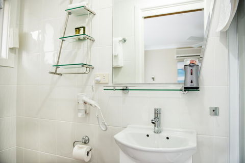 Nelson Bay Bed & Breakfast - Accommodation in Surfers Paradise 25
