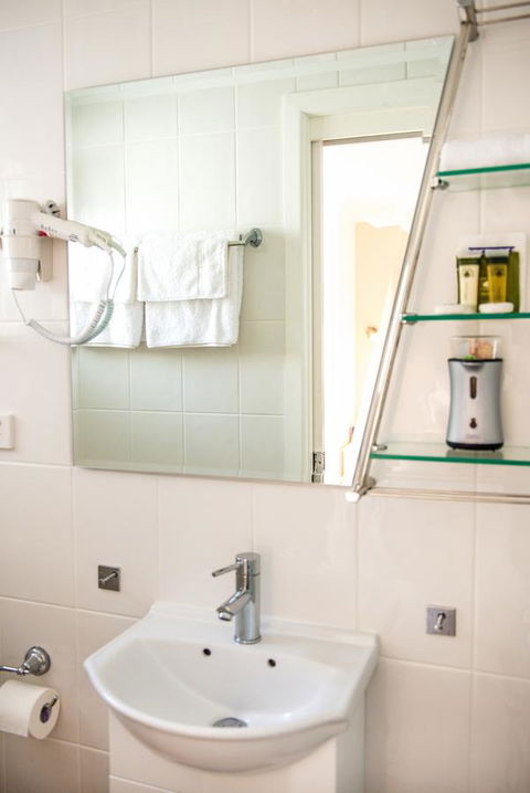 Nelson Bay Bed & Breakfast - Accommodation in Surfers Paradise 27