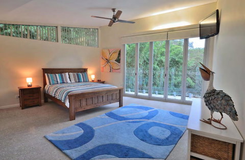 Crescent Head Spa Villa - Accommodation in Surfers Paradise 2