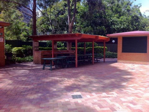 Darling Harbor Apartment - Accommodation in Surfers Paradise 11