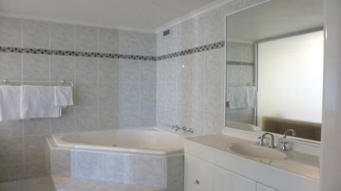 Darling Harbor Apartment - Accommodation in Surfers Paradise 3