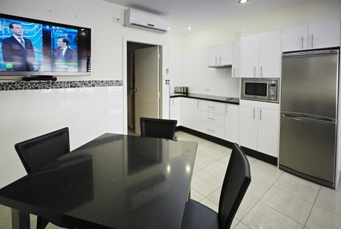 Jesmond Executive Villas - Accommodation in Surfers Paradise 21