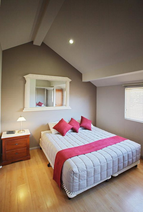 Jesmond Executive Villas - Accommodation in Surfers Paradise 34
