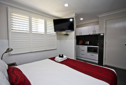 Jesmond Executive Villas - Accommodation in Surfers Paradise 42
