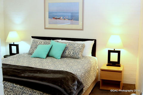 Mollymook Cove Apartments - Accommodation in Surfers Paradise 31