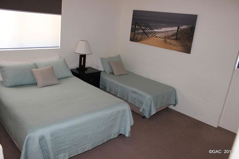 Mollymook Cove Apartments - Accommodation in Surfers Paradise 16