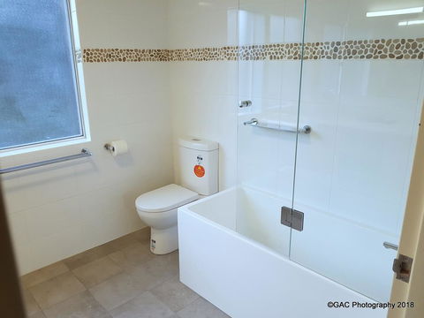 Mollymook Cove Apartments - Accommodation in Surfers Paradise 27