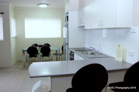 Mollymook Cove Apartments - Accommodation in Surfers Paradise 24