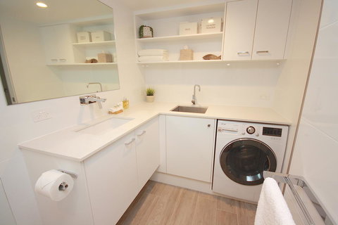 Cossies By The Sea - Accommodation in Surfers Paradise 6