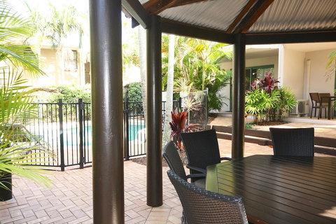 Cossies By The Sea - Accommodation in Surfers Paradise 17