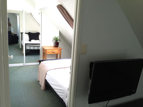 Byron Central Apartments - Accommodation in Surfers Paradise 21