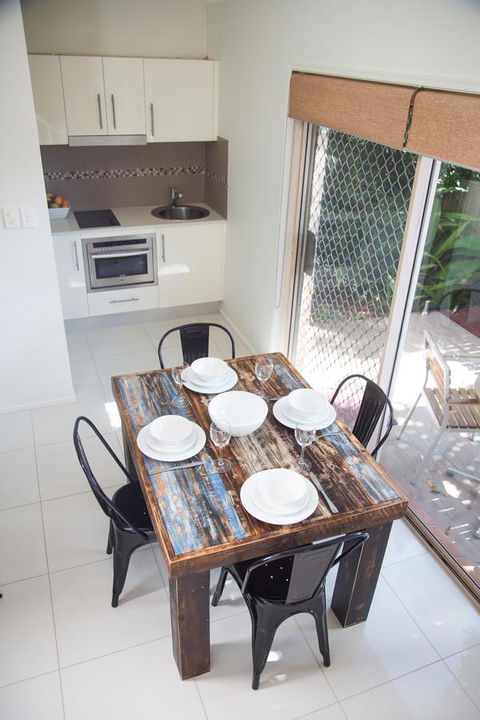 Byron Central Apartments - Accommodation in Surfers Paradise 3