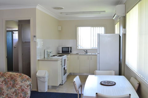 Sundial Holiday Units - Accommodation in Surfers Paradise 42