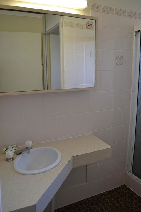 Sundial Holiday Units - Accommodation in Surfers Paradise 28