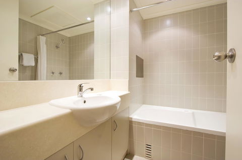 Lantern 1 Bedroom Balcony With Panoramic View - Accommodation in Surfers Paradise 26