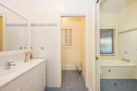 Colonial Court Villas - Accommodation in Surfers Paradise 6