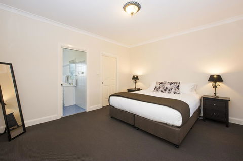 Colonial Court Villas - Accommodation in Surfers Paradise 14