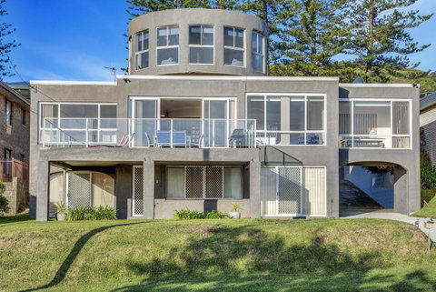 The Rotunda, Gerroa - Accommodation in Surfers Paradise 28