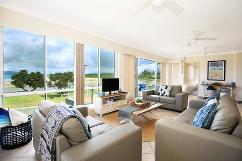 The Rotunda, Gerroa - Accommodation in Surfers Paradise 7