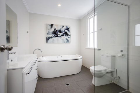 CH Boutique Hotel & Apartments, Ascend Hotel Collection - Accommodation in Surfers Paradise 20