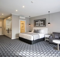 CH Boutique Hotel - Accommodation in Surfers Paradise