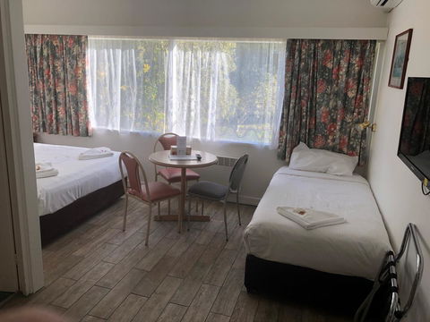 Echo Point Discovery Motel - Accommodation in Surfers Paradise 1