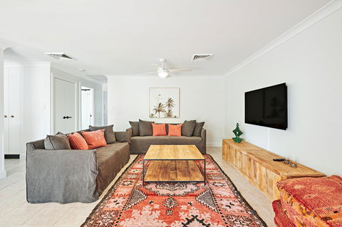 The Lord Byron - Accommodation in Surfers Paradise 28