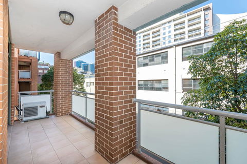 Apartments In Pyrmont - Accommodation in Surfers Paradise 2