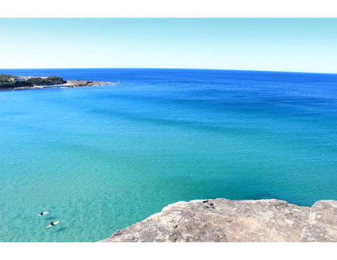 Beachside Getaway In Freshie W Parking - Accommodation in Surfers Paradise 15