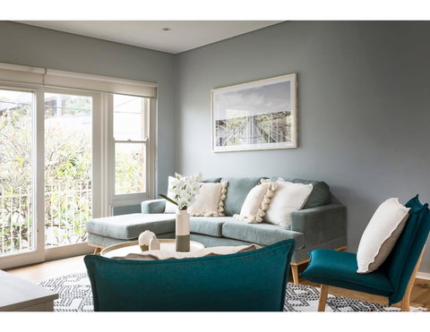 Beachside Getaway In Freshie W Parking - Accommodation in Surfers Paradise 0