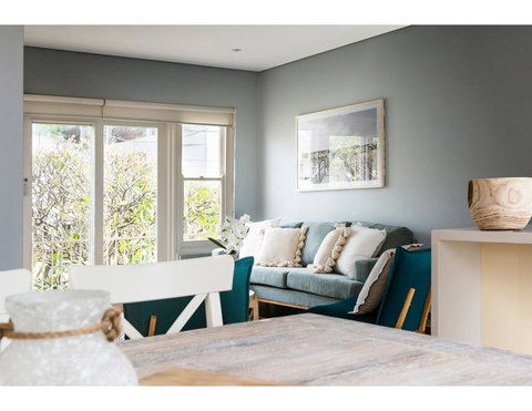 Beachside Getaway In Freshie W Parking - Accommodation in Surfers Paradise 8