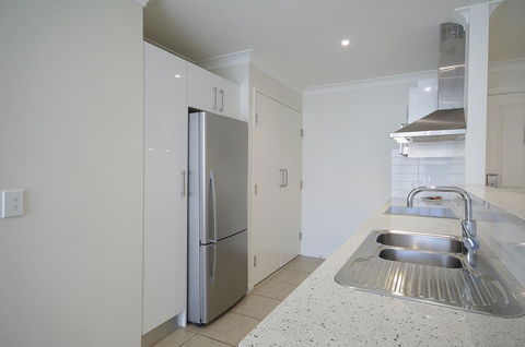 Macquarie Waters Boutique Apartment Hotel - Accommodation in Surfers Paradise 23