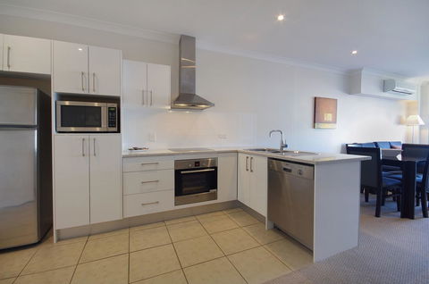Macquarie Waters Boutique Apartment Hotel - Accommodation in Surfers Paradise 18