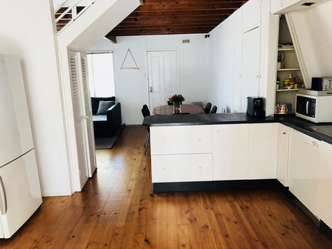 Little Blue Beach House - Accommodation in Surfers Paradise 10