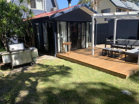 Little Blue Beach House - Accommodation in Surfers Paradise 16