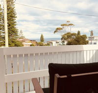 Little Blue Beach House - Accommodation in Surfers Paradise