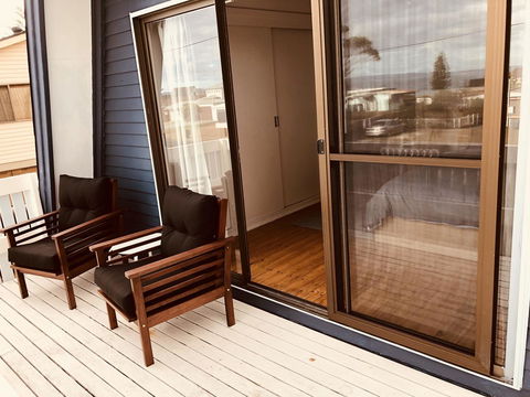 Little Blue Beach House - Accommodation in Surfers Paradise 3